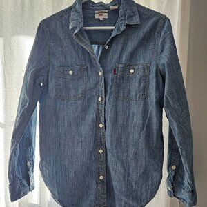 Levi's Denim button shirt